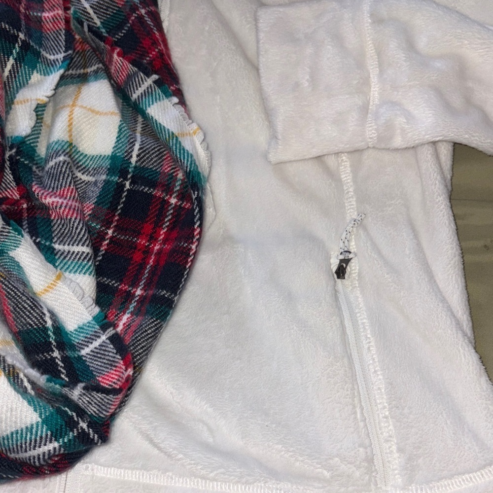Free Country Plush White soft Jacket - Picture 5 of 5